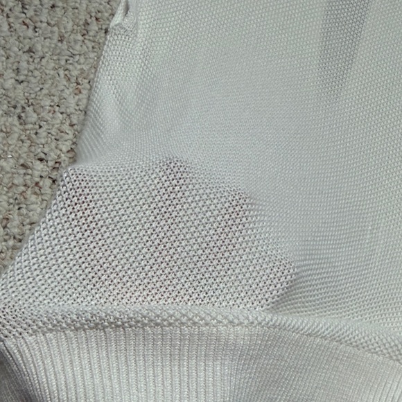 White Sleeveless Knit Top Size Small - Picture 4 of 5